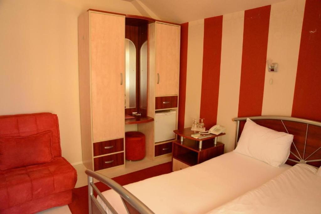Hotel Zeneva Kragujevac Extérieur photo