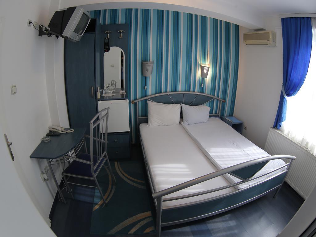 Hotel Zeneva Kragujevac Chambre photo