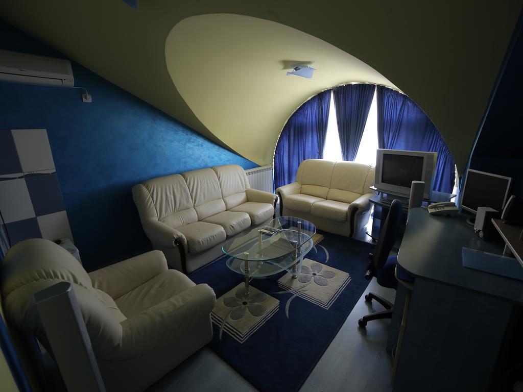 Hotel Zeneva Kragujevac Chambre photo
