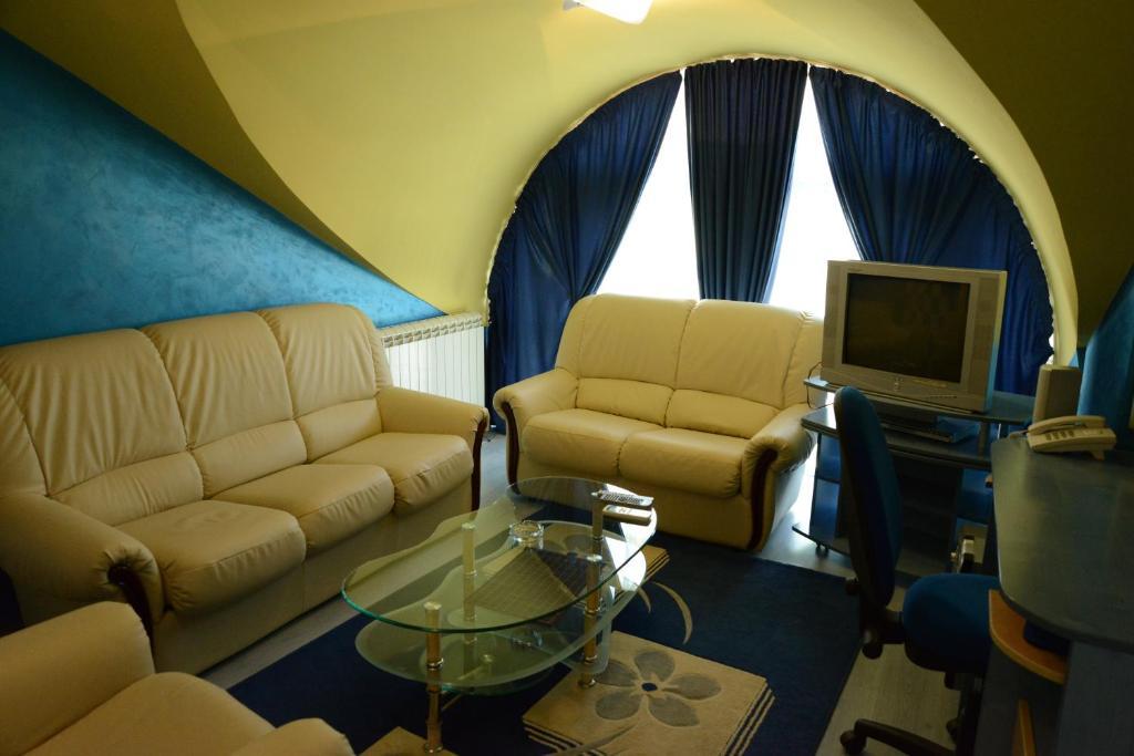 Hotel Zeneva Kragujevac Chambre photo