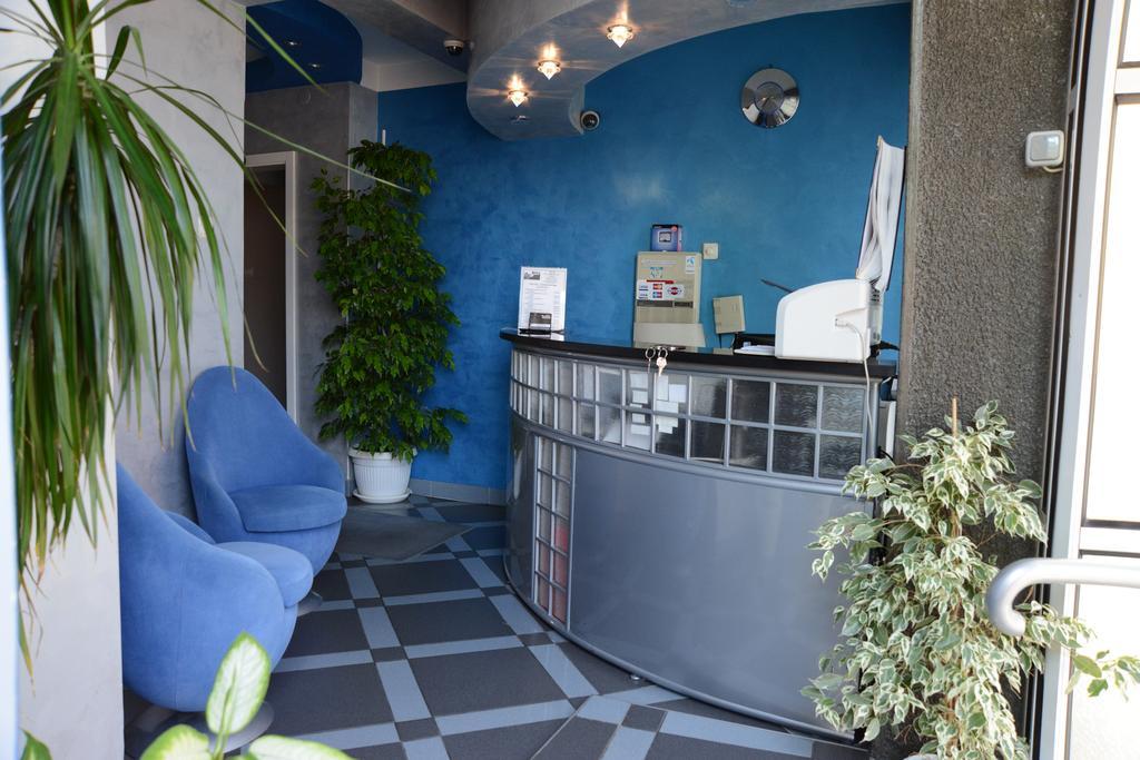 Hotel Zeneva Kragujevac Extérieur photo